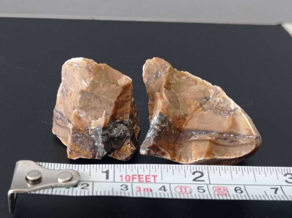 Minerał z Maroka, jaspis. 2 bryłki