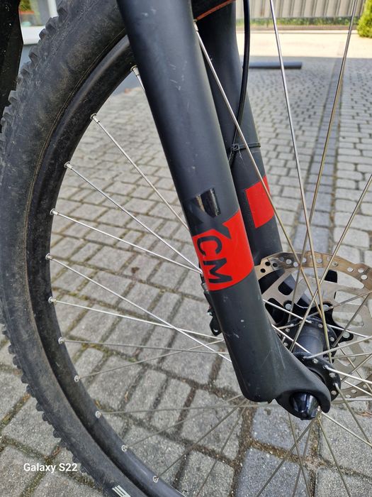 Rower elektryczny Cube