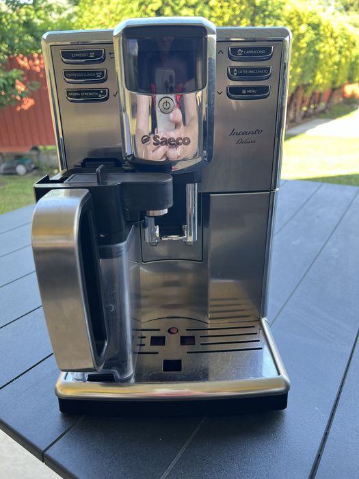 Кавомашина Saeco/DeLonghi/Philips
