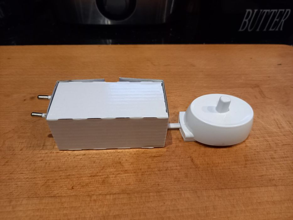 Ładowarka do szczoteczki elektrycznej Braun