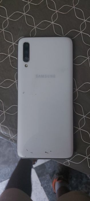 Vendo telemóvel Samsung galaxy a70  2° mão...