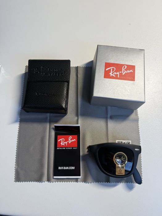 Ray-Ban Folding Wayfarer Matte Black