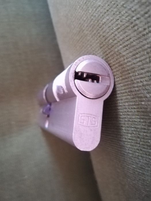 Fechadura porta blindada