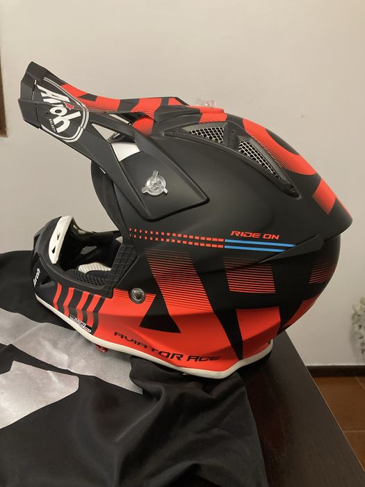 Capacete cross Airoh Aviator Ace Novo