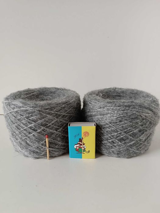 пряжа нитки для в'язання гачком спицями сіра 295 грам акрил + шерсть