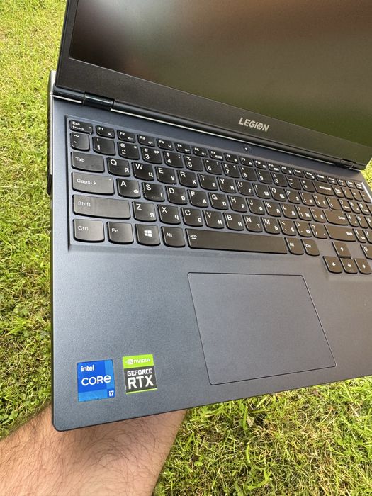 Lenovo Legion 15ITH6 запчастини або під ремонт