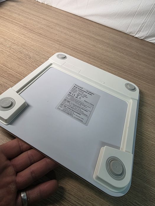 inteligentna waga łazienkowa Foryond FG263LB.