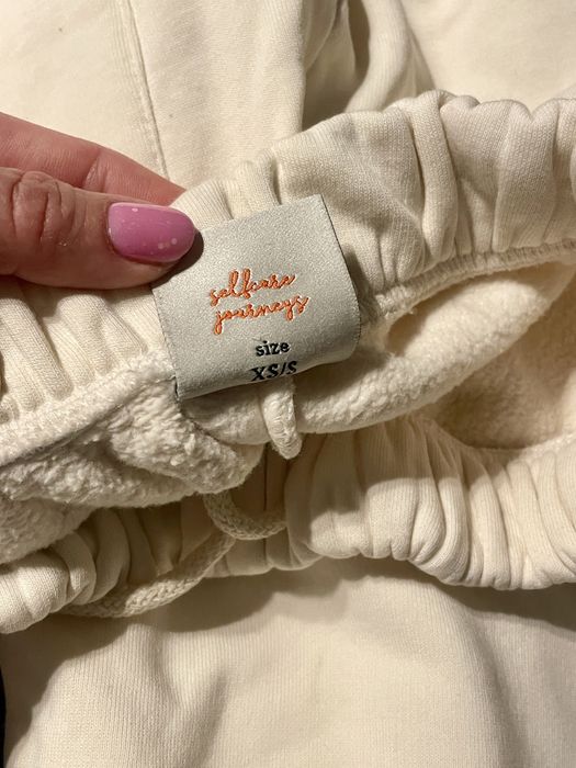 Spodnie dresowe The Love Love Life TLL