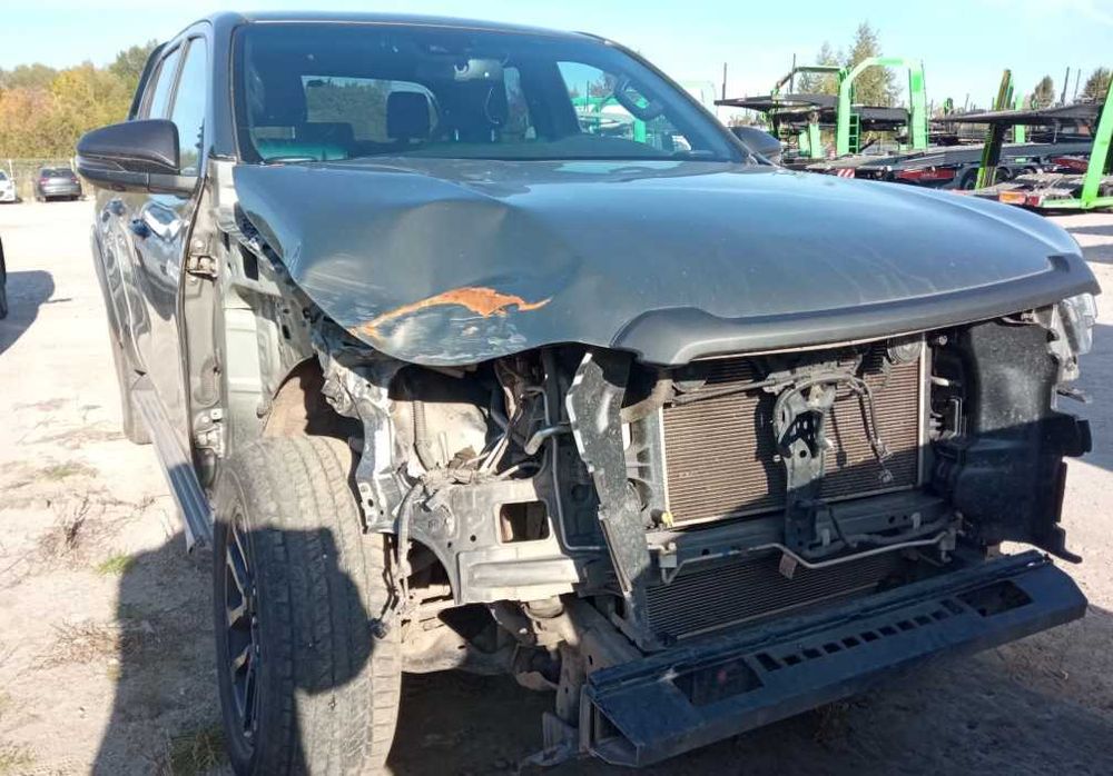 Разборка Toyota Hilux фари