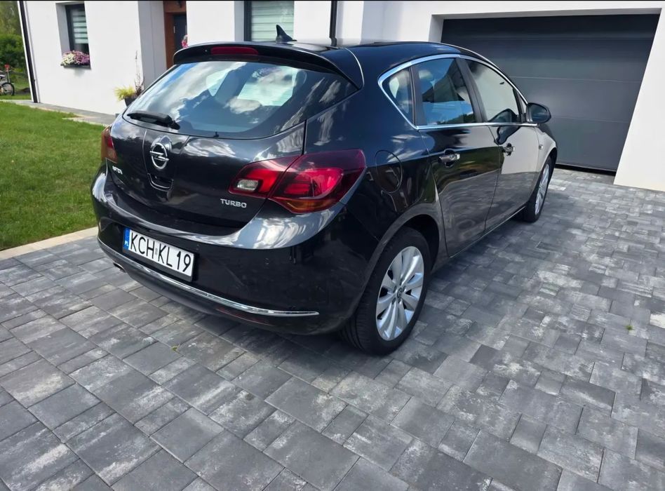 Opel Astra J 2013r. 1.4 140 KM