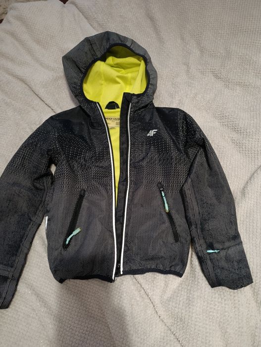 Kurtka wiatrowka roz.116cm