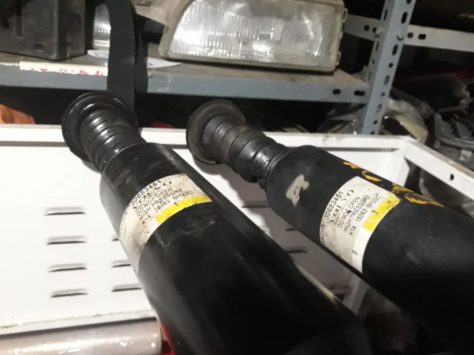 Нівомати для volvo xc90 в відмінному стані з европи як нові