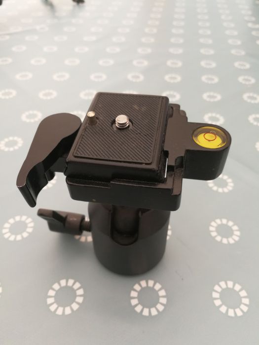 Suporte Para Câmera 360° - Ajustável E Resistente Para Trilhas E Esportes