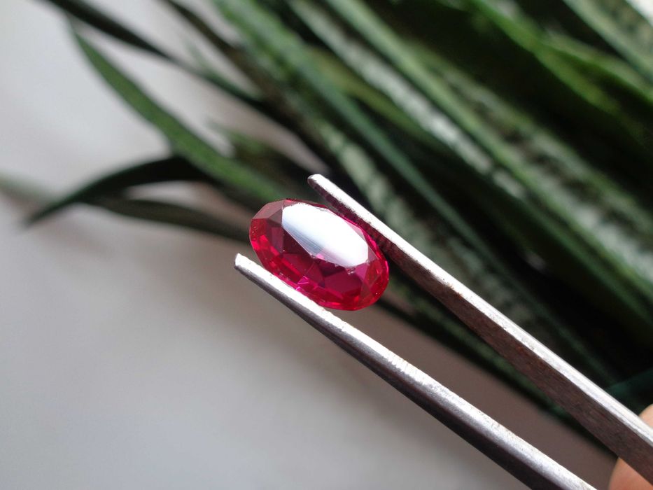 Rubin 8,3ct (karata), 1,66g