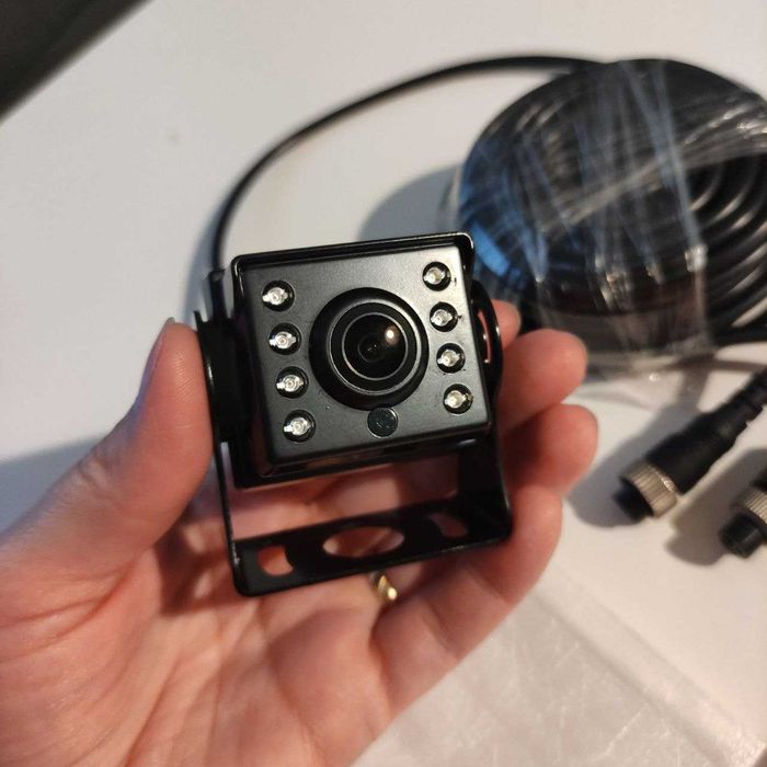 Kamera AHD 4PIN noktowizyjna + kabel połączeniowy do kamery 4PIN