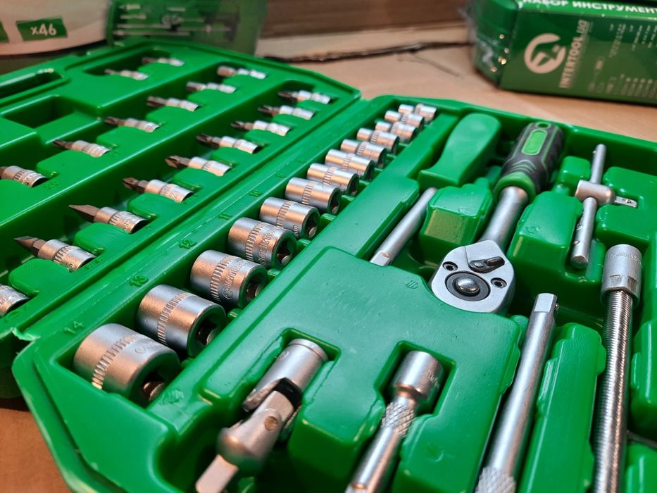 Набор инструмента, головок, ключи, Intertool ET-6046SP