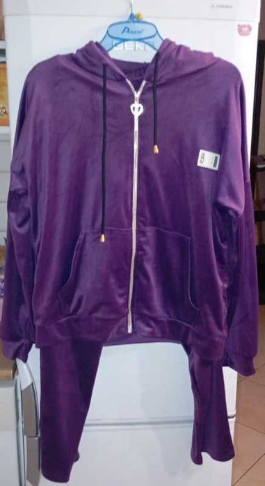 Welurowe dresy Fiolet 44 -46