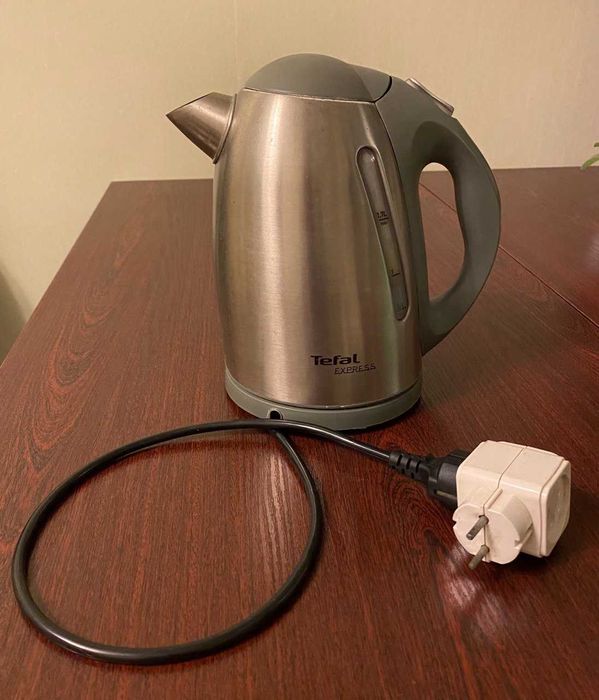 Продам електрочайник Tefal BI662 на запчастини (ремонт)