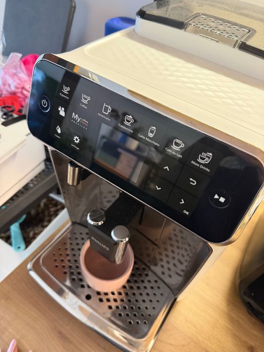 Ekspres PHILIPS LatteGo 4300 biały