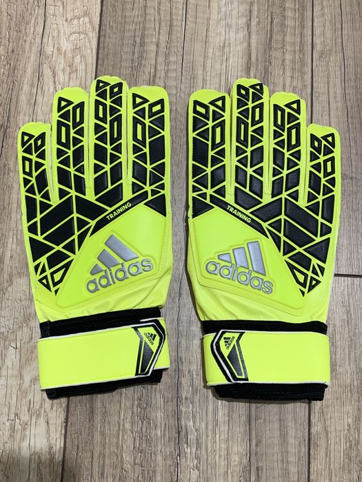 Рукавиці Adidas AP7002