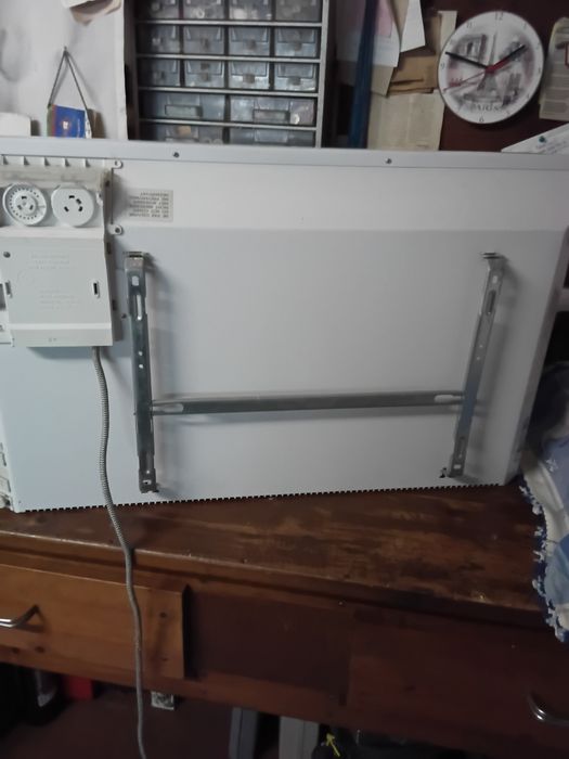 Wall-mounted radiator436681344434851841