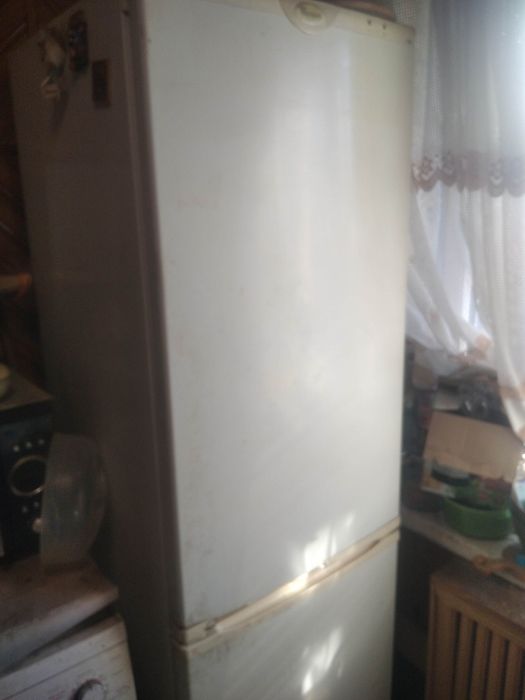 Продам холодильник бу