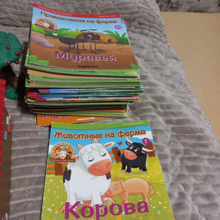 Іграшки дитячі , колекція Ферма, 70 випусків, все в повному складі.