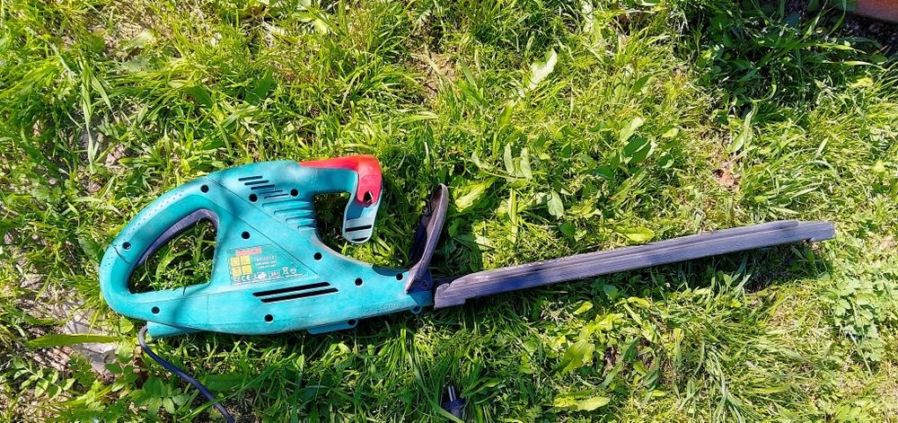 Corta-sebes elétrico da Bosch