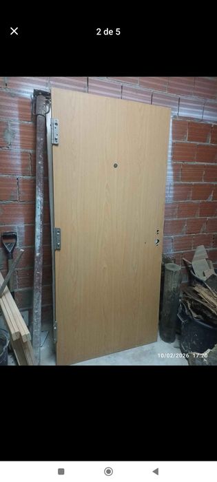 Porta de madeira 90 cm pesada