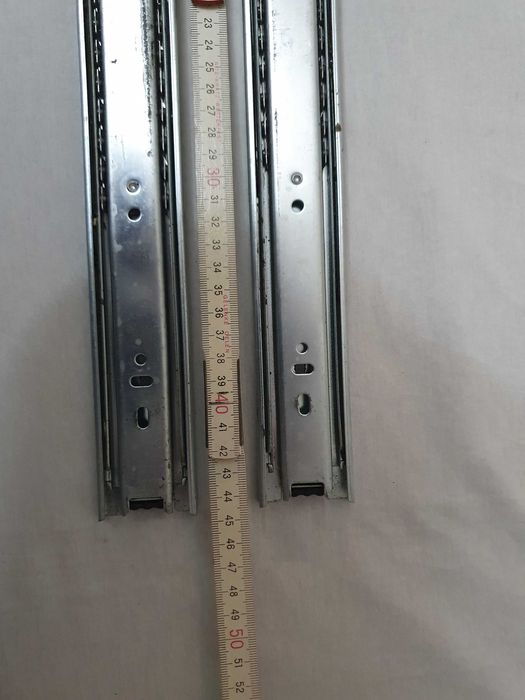 Направляющая шариковая  для мебельных полок.