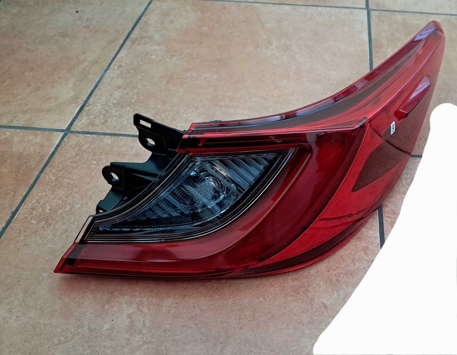 Ліхтар задній Toyota Camry 80 2024+ новий оригінал