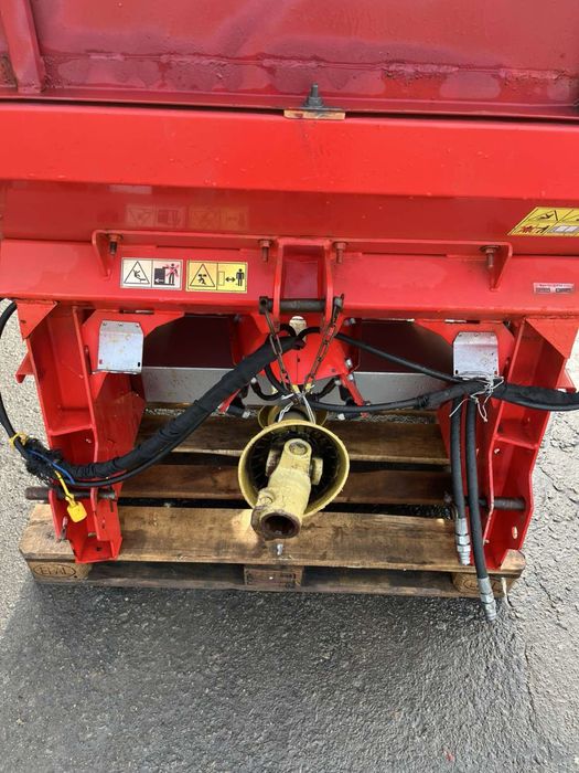 Розсіювач добрив DCM 900