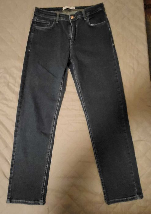 Reserved damskie jeansy ze stretchem - EU38 UK10