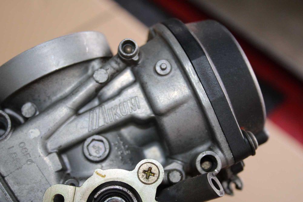 SUZUKI GSXF 600 98–06 Gaźnik Gaźniki Przepustnice ORYGINAŁ Jajko
