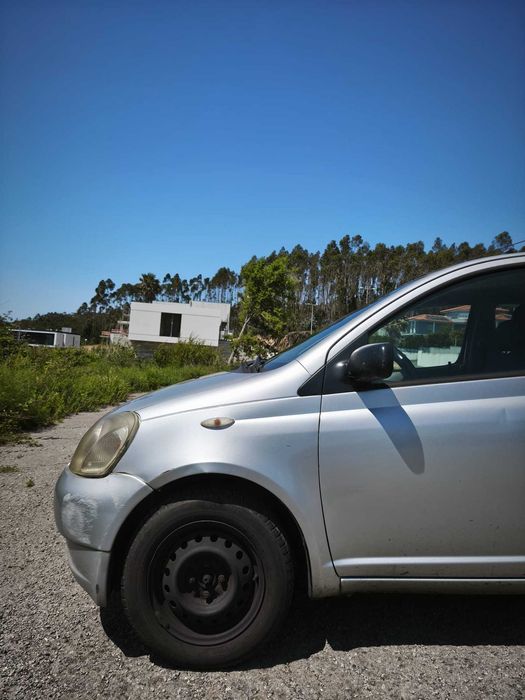 Vendo Toyota Yaris 2002