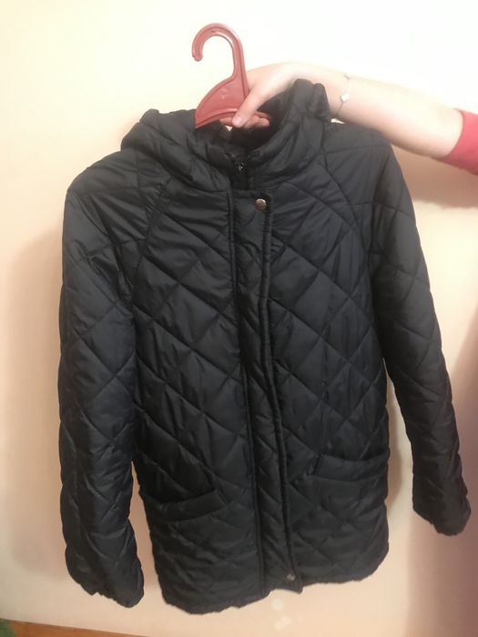 Зимова жіноча куртка