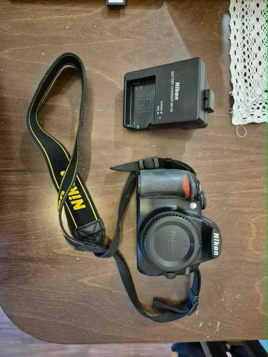 Nikon D3100 body | 12 tys. zdjęć | bateria + ładowarka | w pełni sprawny
