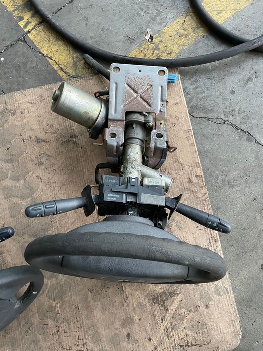 Coluna de direção Renault clio