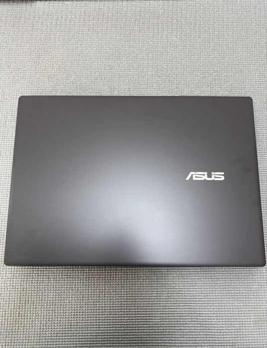 Portátil Asus Intel Core 7 240H | RTX 5050 | 1TB M.2 | 144Hz | Loja