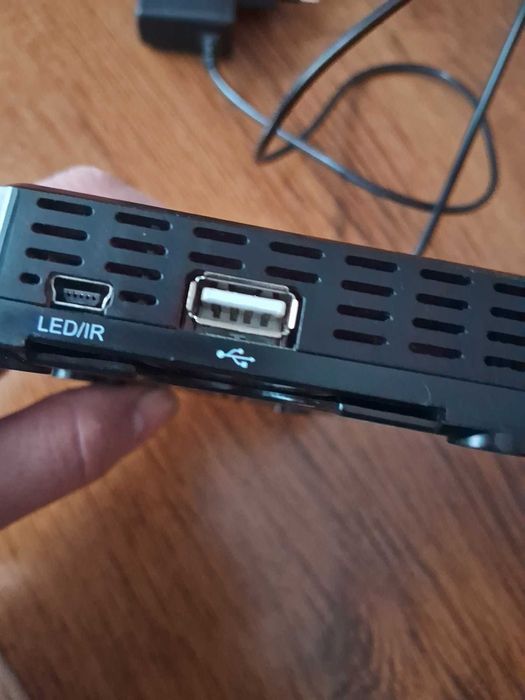 супутниковий ресівер DENYS   H. 265 IP TV