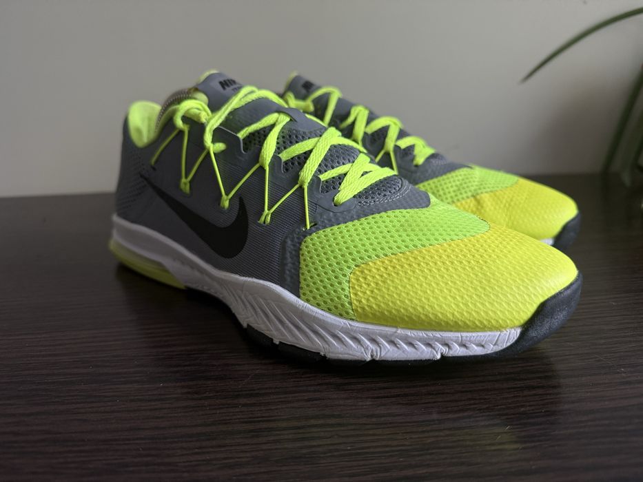 Кросівки Nike Air Zoom Train Complete M 882119-007 Розмір 44 на 28 см