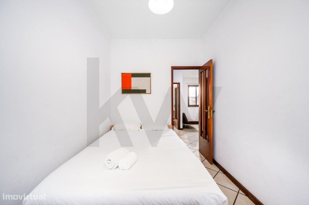 Arrendamento — Moradia T3+1 mobilada e com grande terraço no Jardim Mo