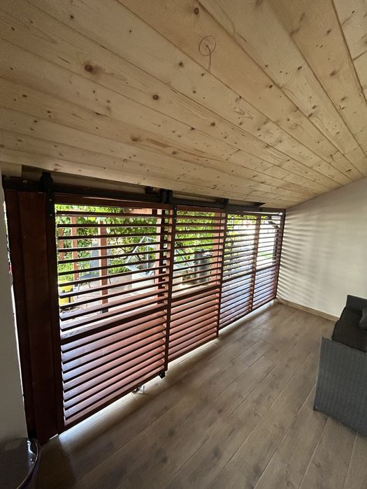 Żaluzje ruchome drewniane