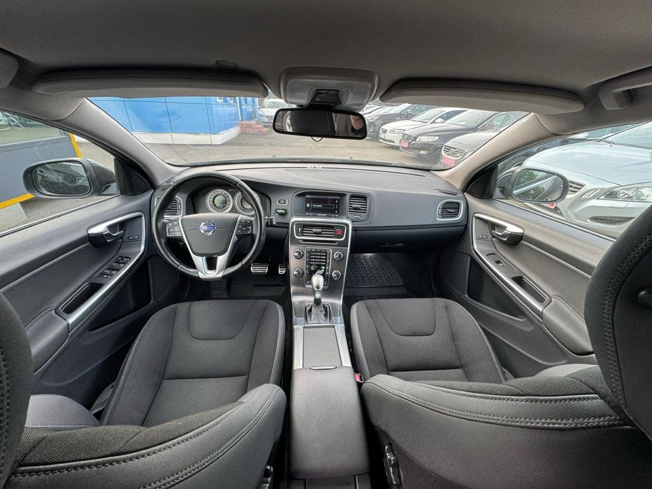 Volvo V60 D4 2.0 дизель  Автомат з Німеччини ВІДЕО