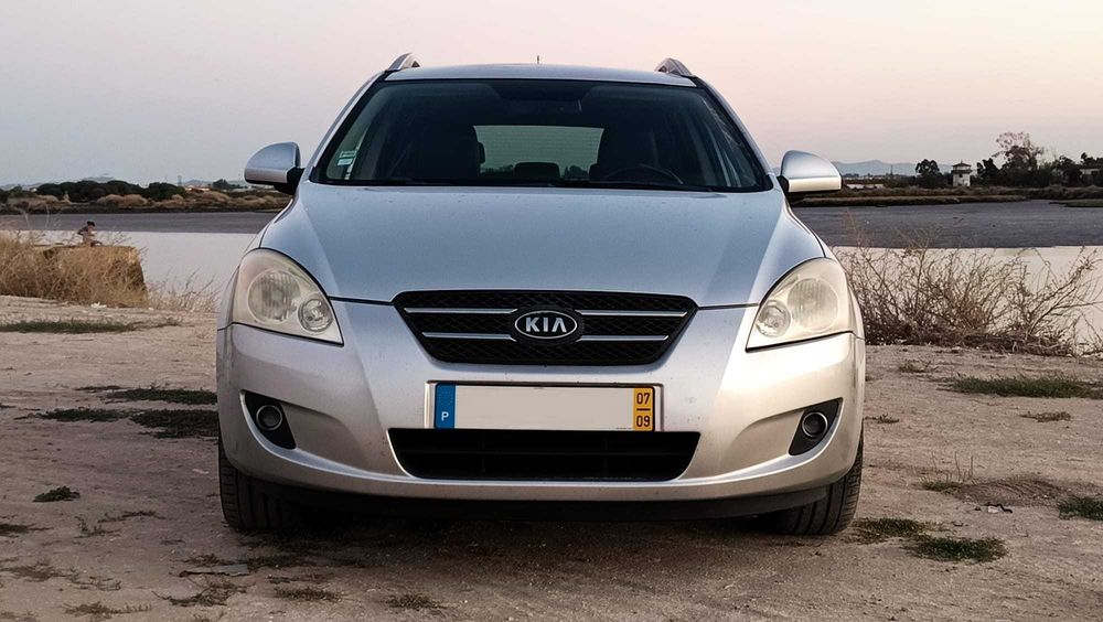 KIA Cee'd SW 1.6 CRDi (115cv) EX – Rádio Android, Pele e AC – IPO e IUC Pago — photo 2
