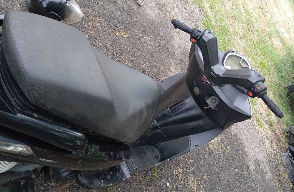 Продам скутер 150кубов