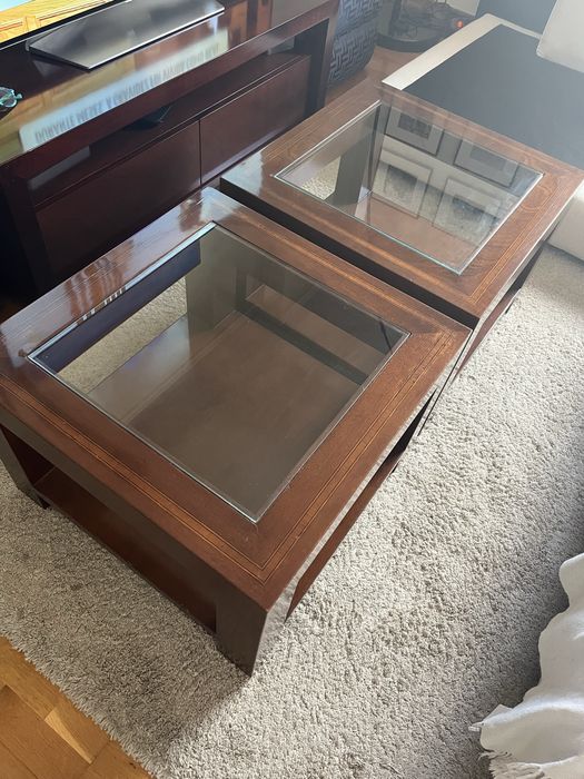 Mesa de apoio de madeira