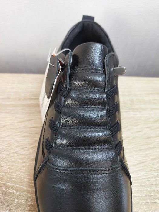 Підліткові шкіряні туфлі-кросівки Kangfu (розміри 33-34; 36)