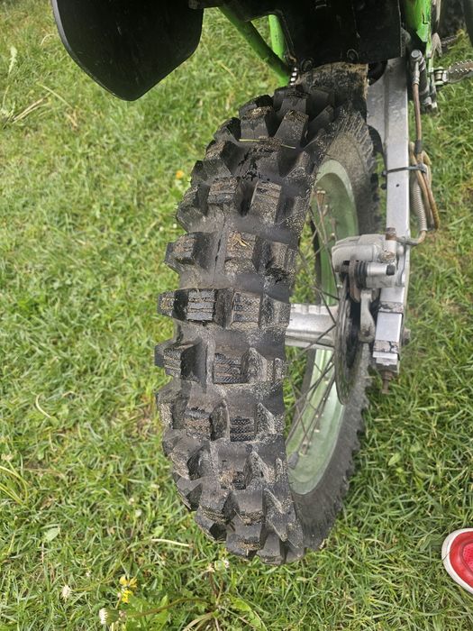 Kawaski kmx 200 .nowe opony