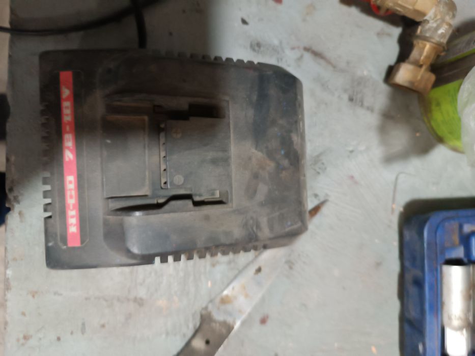 Шуруповерт  DWT.